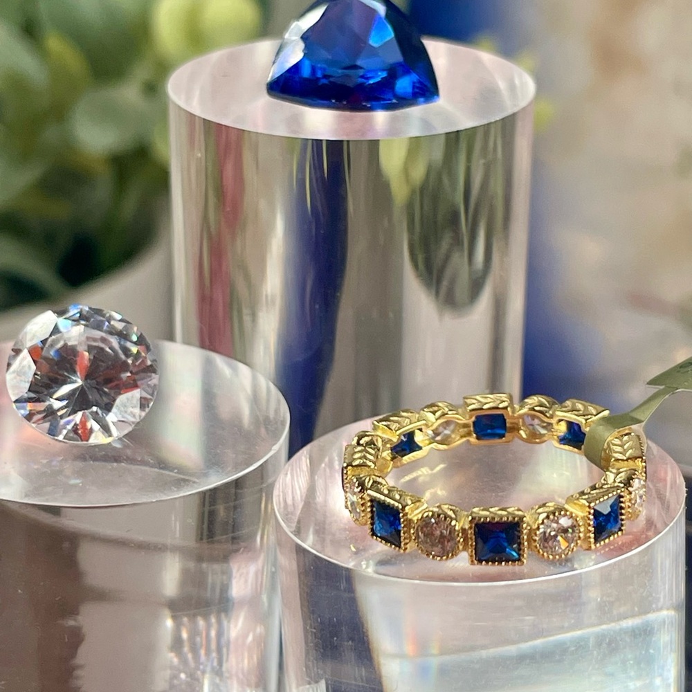 Clearance‼️3.6ct Sapphire Blue/white 14k Yellow gold on Silver Ring. 6 - Picture 11 of 12